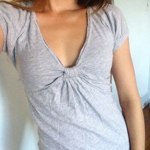 American Eagle v-neck tee
