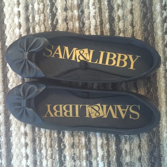 Black flats