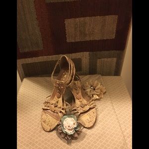 Tan heels