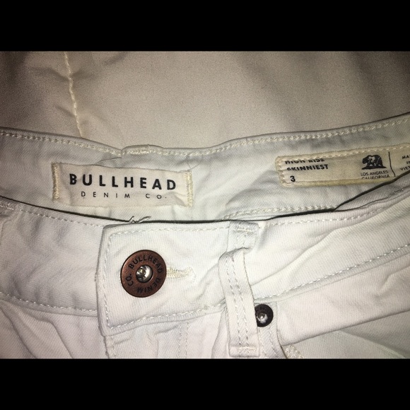 Bullhead High Rise "Skinniest" Distressed Jean