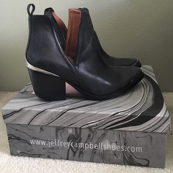 Cromwell booties