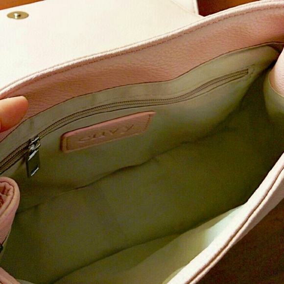 Blush Saddle Crossbody Bag Boho Tassels🎉HP - Picture 3 of 3