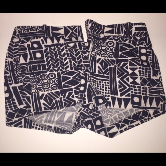 Patterned jean shorts