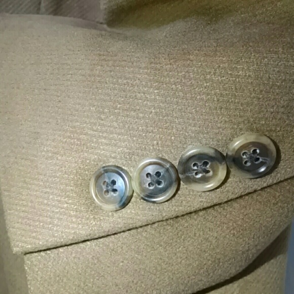 Blazer - Picture 3 of 3