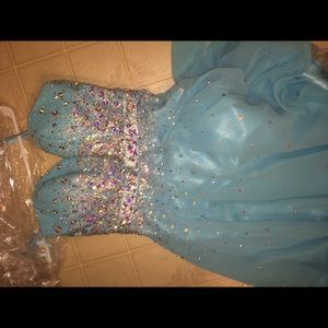 LOW PRICE‼️ HOMECOMING DRESS PERFECT CONDITION