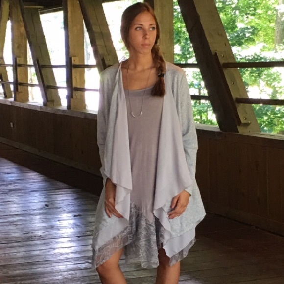 Layered Grey Open Long Cardigan - Picture 3 of 3