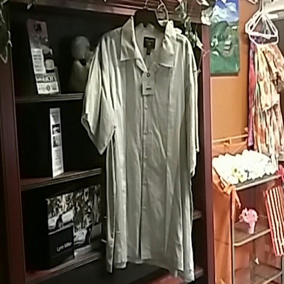 Men's shirt