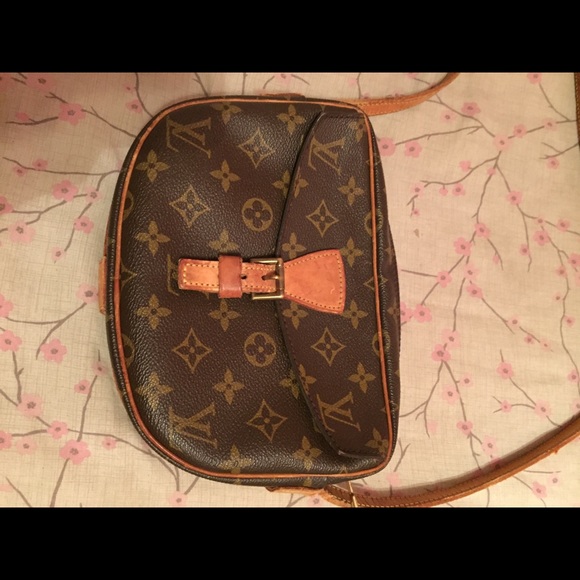 ❤️SOLD ON ♏️❤️Jeune Fille Louis Vuitton Crossbody - Picture 4 of 4