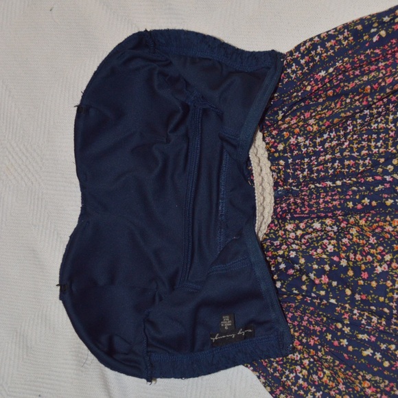 Strapless Belted Floral Mini Dress - Picture 3 of 4