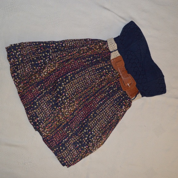 Strapless Belted Floral Mini Dress - Picture 4 of 4