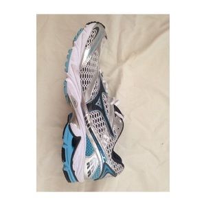 Mizuno Running Shoes