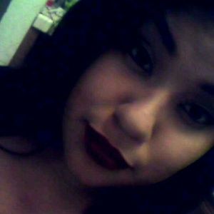 Meet your Posher, Desiree