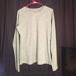 NWT Lolë Athletic Top