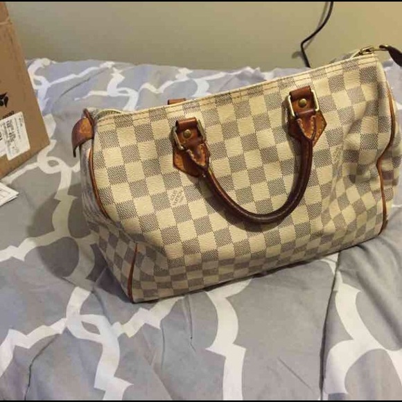 Louis Vuitton Speedy