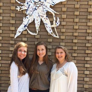 Meet your Posher, Caitlyn