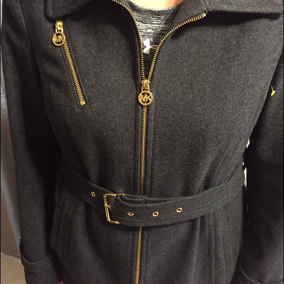 Michael Kors Trench Coat (women) - Picture 2 of 4