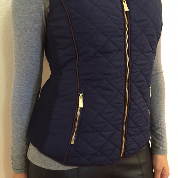 Quilted Faux Shearling Padded Vest - Picture 3 of 4