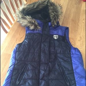 American Eagle Women's down vest, size large
