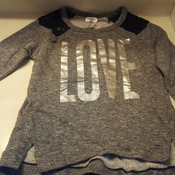 Quarter sleeve shirt