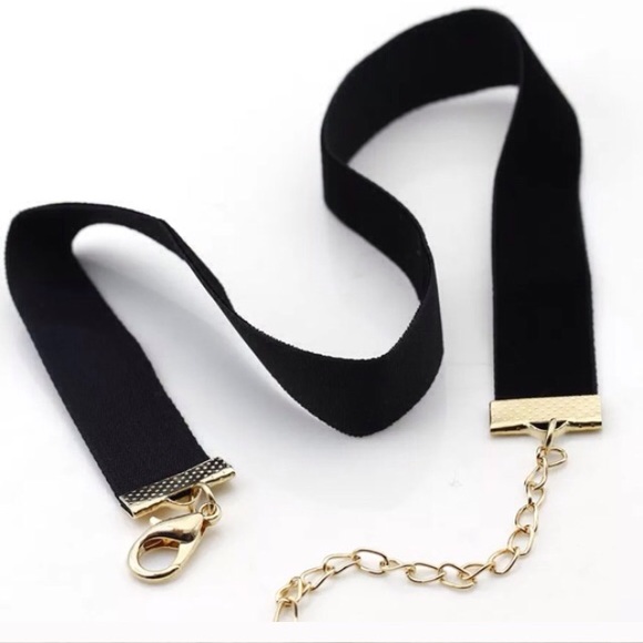 NWT Black Velvet Choker - Picture 2 of 4