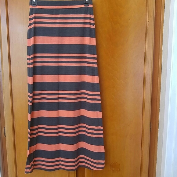 Dresses & Skirts - Maxi skirt Dresses & Skirts - Maxi skirt