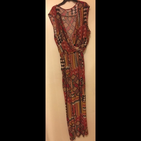 Beautiful patterned romper - Picture 1 of 2