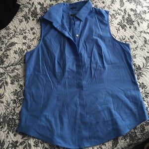 Sleeveless blouse