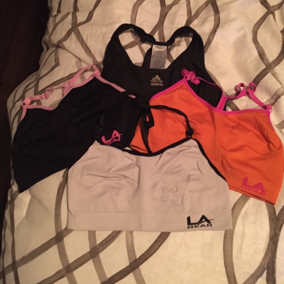 Sports bra bundle !!! (4 total)
