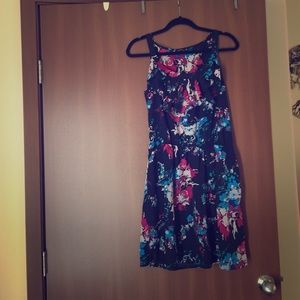 Sun dress with pockets!