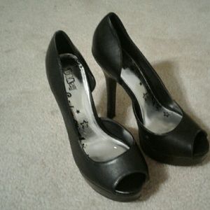 "BRASH"open toed HEELS