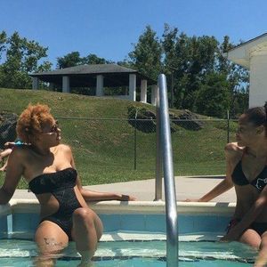 Meet your Posher, Asia