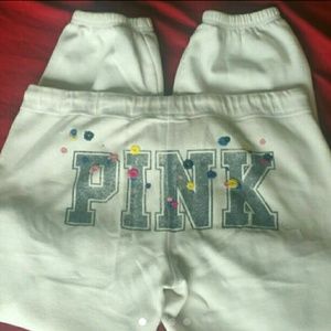 ❤❤SOLD❤❤💟 VS PINK Classic White Sweats
