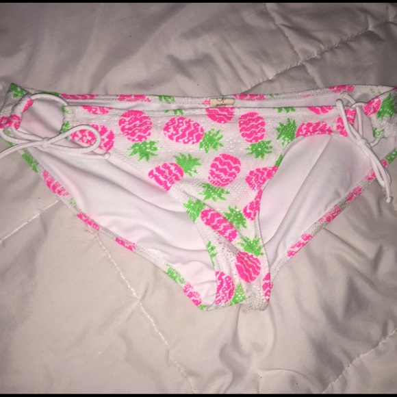 Bikini bottoms