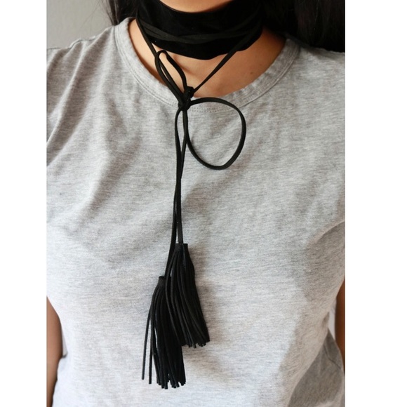 Black wrap tassel chocker