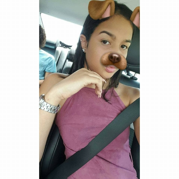 Meet your Posher, Rosleidy - Picture 1 of 1