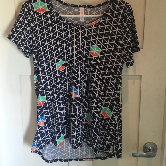 Lularoe classic tee size small