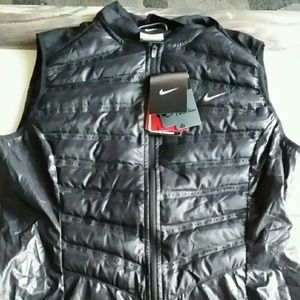 NWT Nike Women's Aeroloft Running Vest - M
