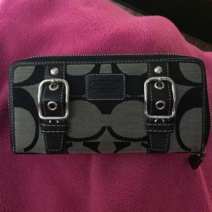 Coach accordion style wallet