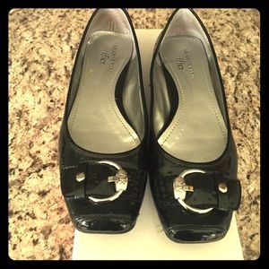 Anne Klein iFlex flats