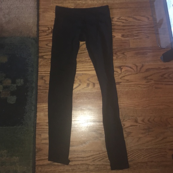 Lululemon leggings!