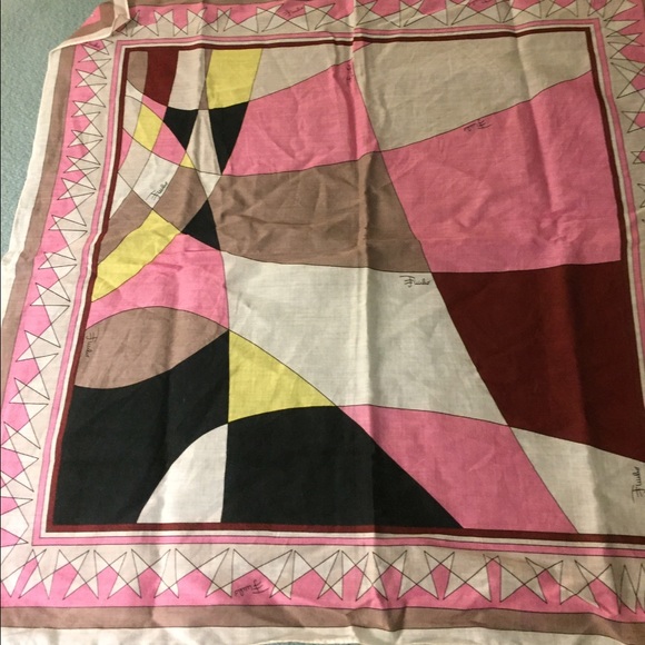 ⭐️PRICE DROP⭐️Emilio Pucci Cotton Scarf