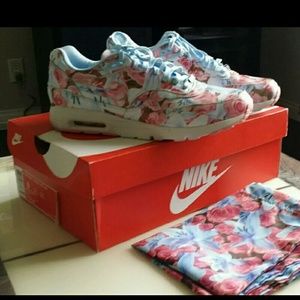 Nike Air Max 1 Ultra Paris