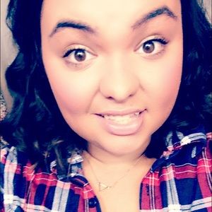 Meet your Posher, Sierria