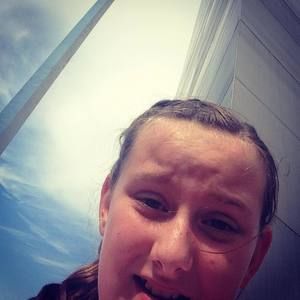 Meet your Posher, Claire