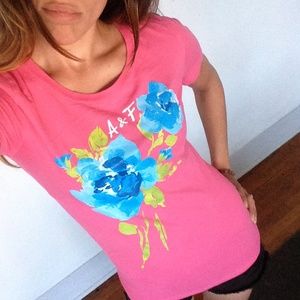 Abercrombie flower tee