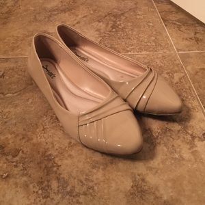 Tan flats size 8