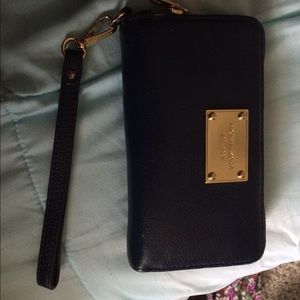 Micheal Kors wristlet