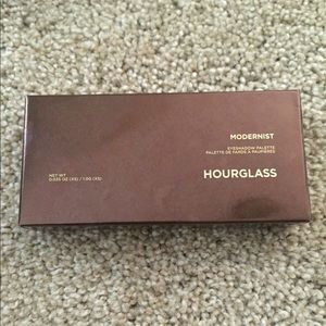Brand New Hourglass Modernist Eyeshadow Palette