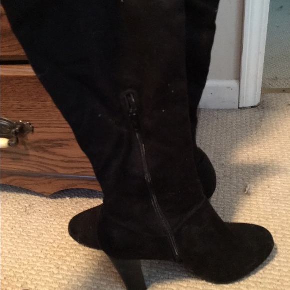 High heel boots