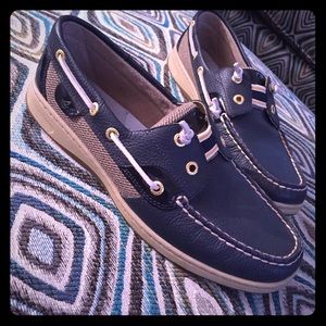 NWOT Navy Sperry Top-siders